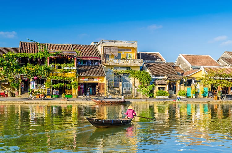 Best time to visit Vietnam - Hoi An old Town Vietnam